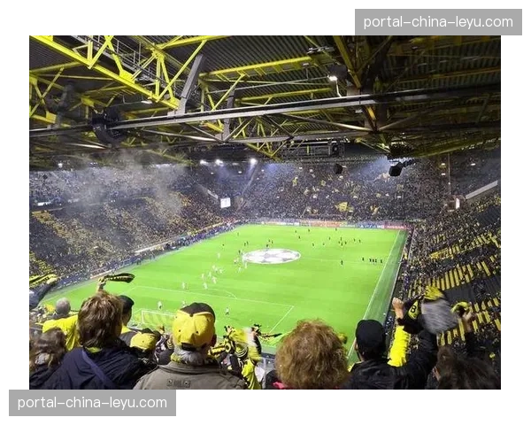 多特蒙德主场千场之夜，大黄蜂火力全开献礼球迷